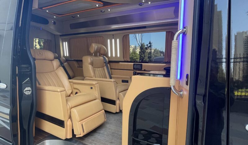 
								2018 Mercedes-Benz Sprinter 3.5T Business Edition 7-Seater full									