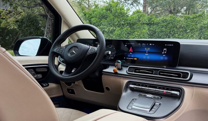 
								2021 Mercedes-Benz Vito 2.0T Elite Edition 7-Seater full									