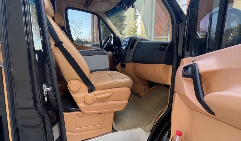 
								2018 Mercedes-Benz Sprinter 3.5T Business Edition 7-Seater full									